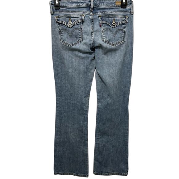 LEVI’S 545 Jeans Womens Size 8 Low Boot Cut Light Wash Blue - Picture 2 of 6